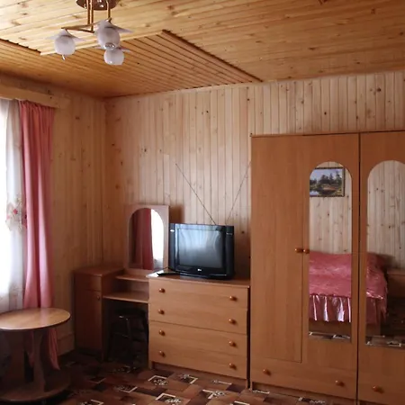 Gutsulochka Guest house *